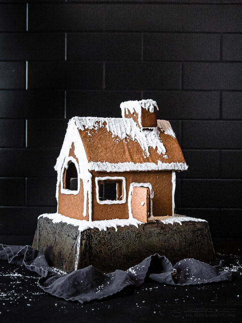 Low-Carb & Keto Gingerbread House (sugar-free, paleo, grain-free) Low-Carb Gingerbread House - Step By Step Guide
